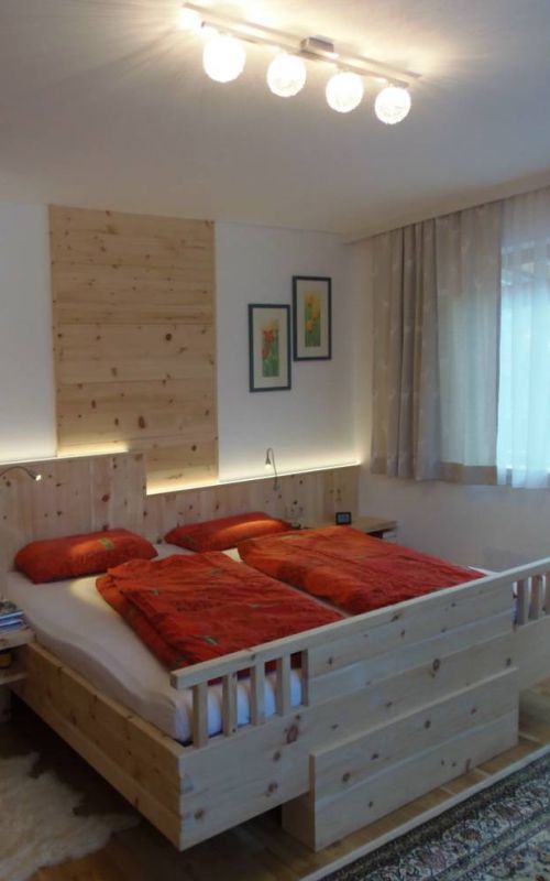 Schlafzimmer Zirbe massiv